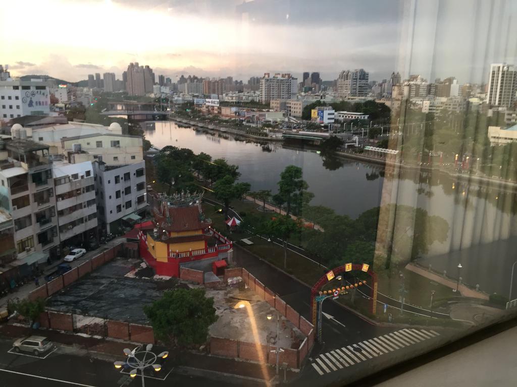 Bazhong Sentosa Hotel Kaohsiung Extérieur photo