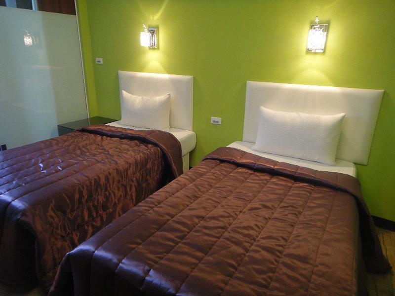 Bazhong Sentosa Hotel Kaohsiung Extérieur photo
